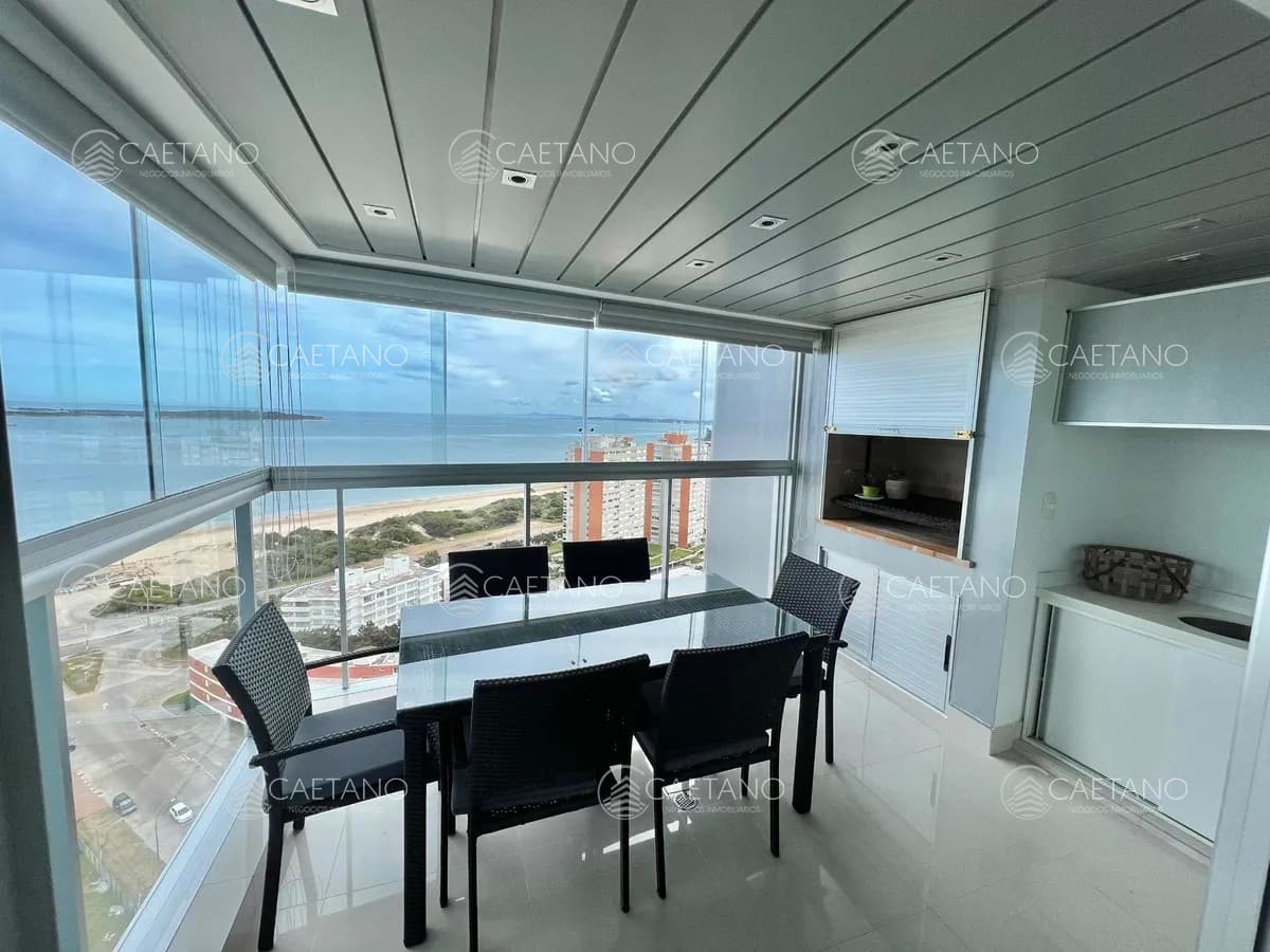 Apartamento en Miami Boulevard de dos dormitorios en alquiler, Punta del Este, Playa Mansa — foto 2