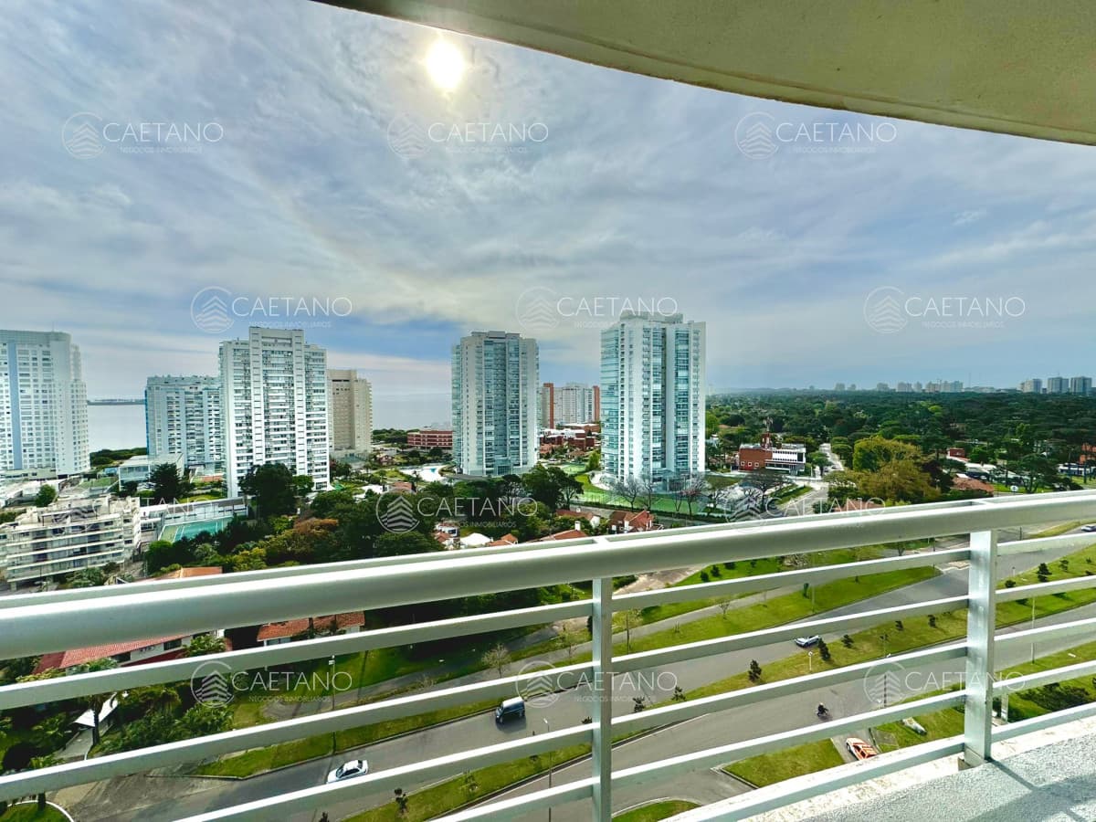 Alexander Boulevard en Venta de 2 Dormitorios con Vista al mar — foto 3