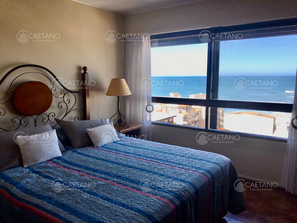 Alquiler apartamento tres dormitorios y servicio TORRE AMALFI Punta del Este — foto 2