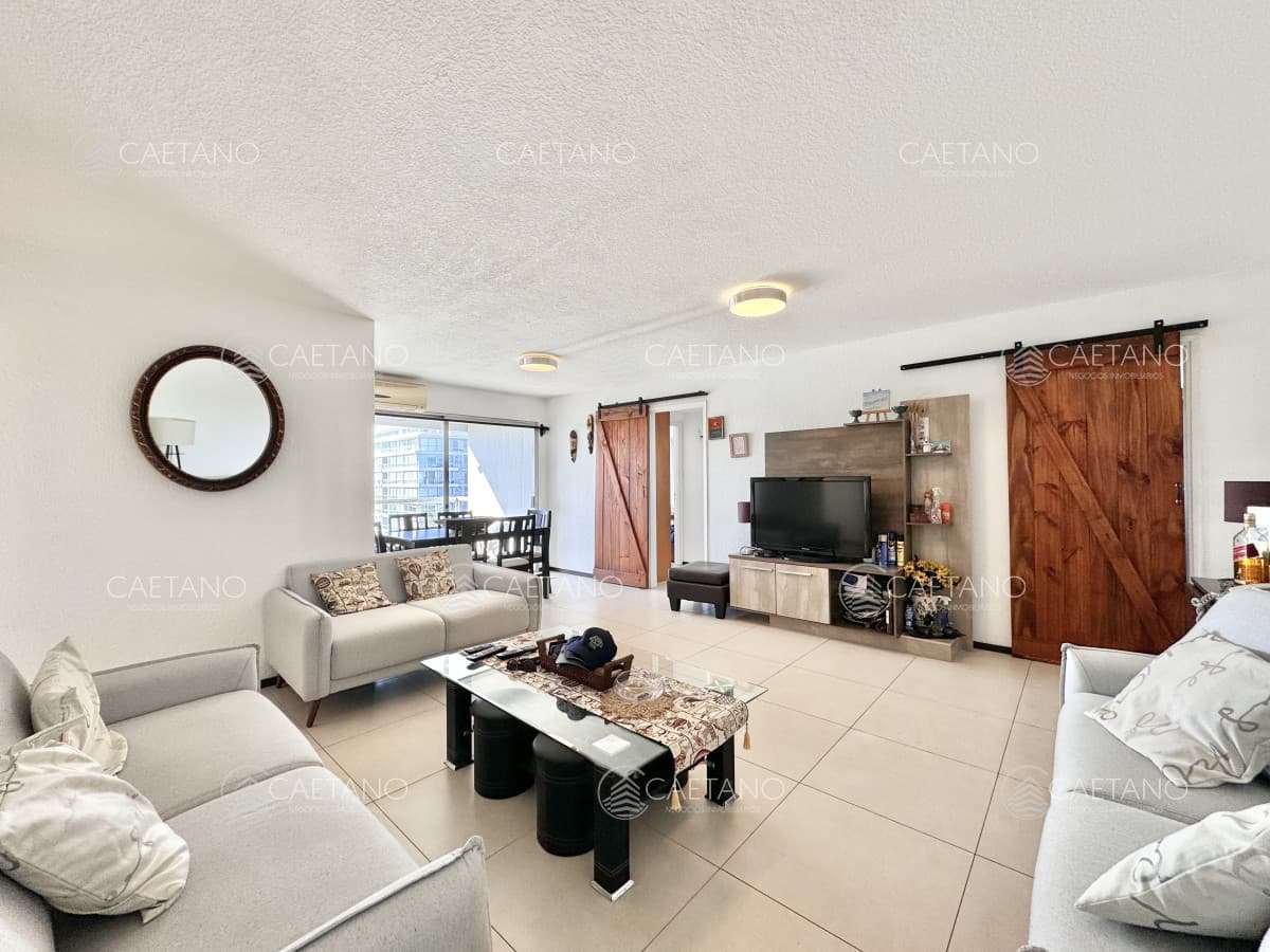 Apartamento En Venta en Punta del Este Avda. Roosevelt Reciclado — foto 3