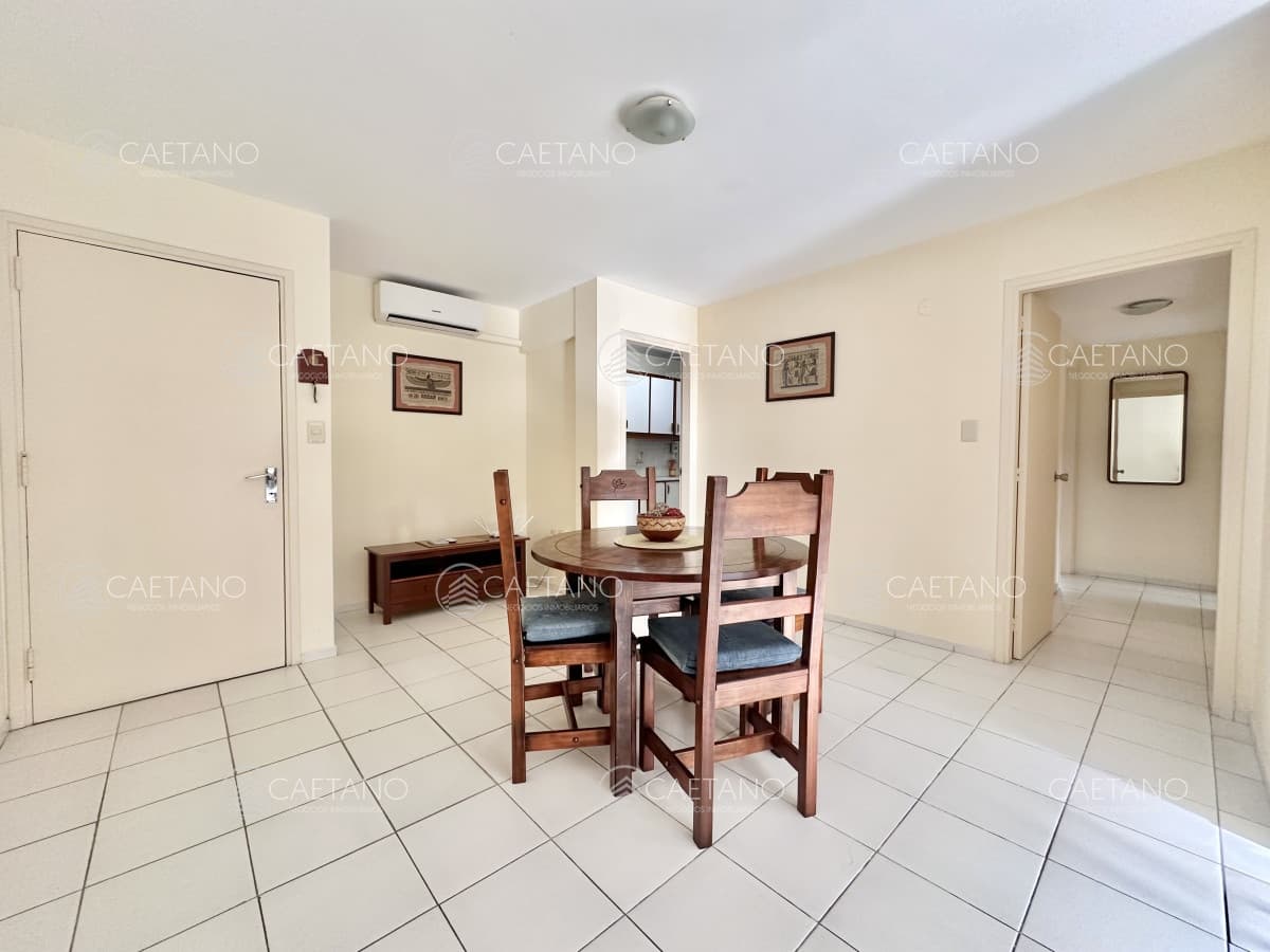 Apartamento de tres dormtiorios con parrillero propio, Playa Mansa, Punta del Este. — foto 3