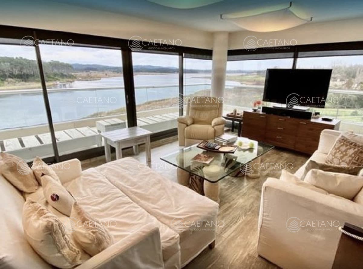 Apartamento Penthouse en Venta Con VIsta Tres Dormitorios — foto 3
