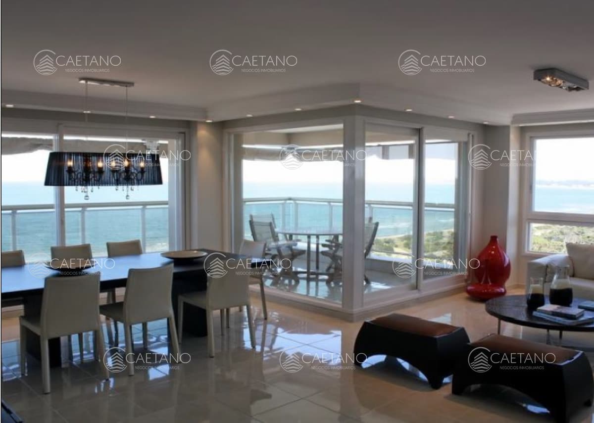 Apartamento en Le Jardin Punta del Este - Tres dormitorios