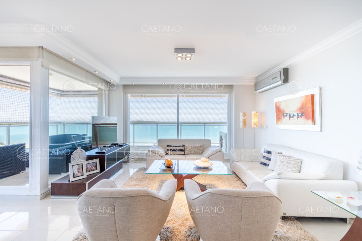 Apartamento de Tres dormitorios en Alquiler Le Jardin — foto 2