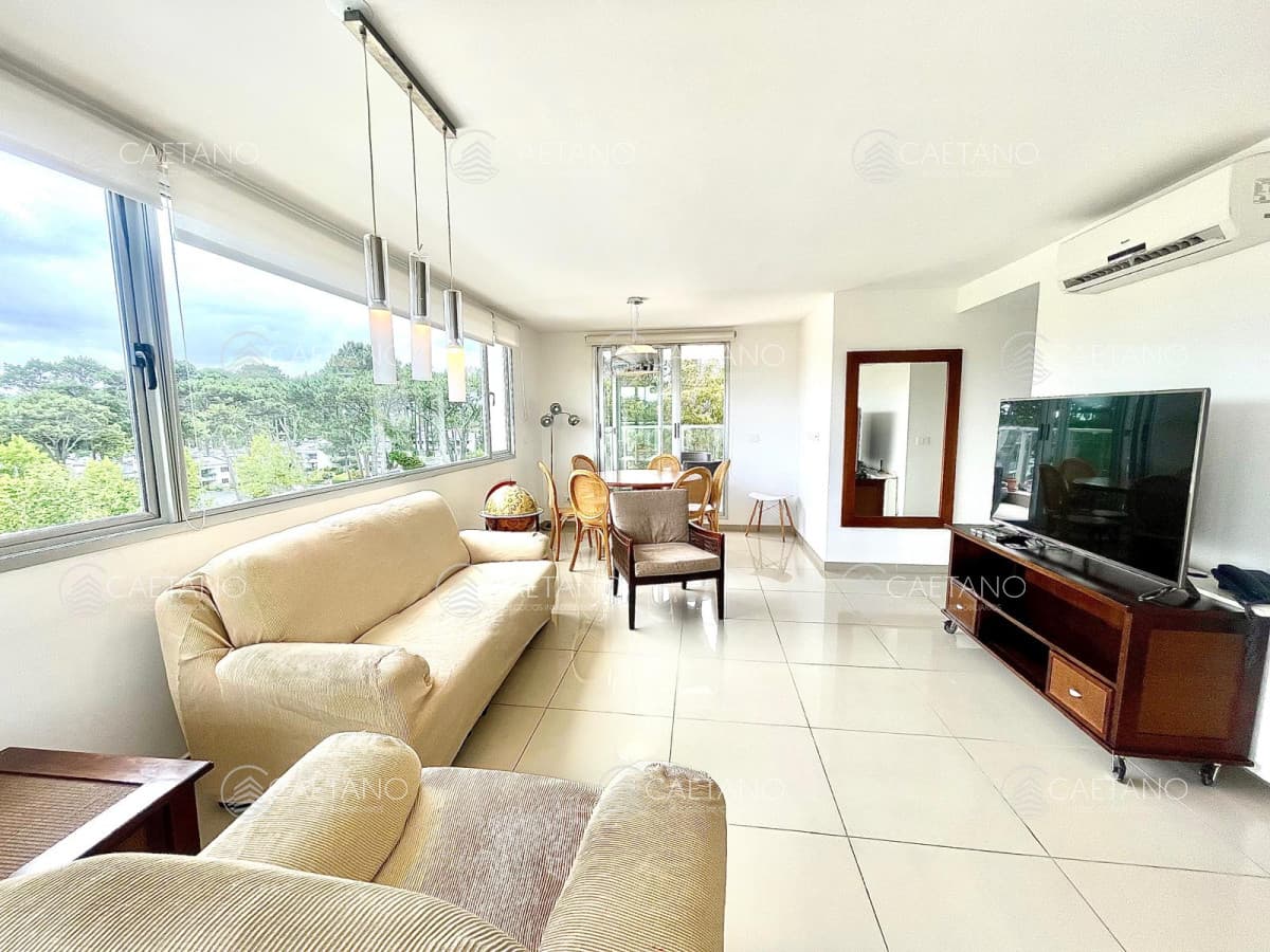 Apartamento de Tres dormitorios con Parrillero propio en Roosevelt — foto 2