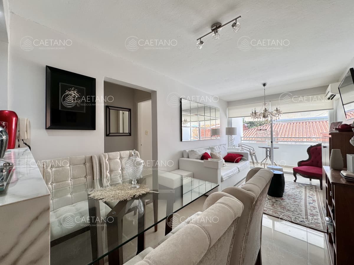 Apartamento de dos dormitorios en venta, Playa Brava, Punta del Este. — foto 3