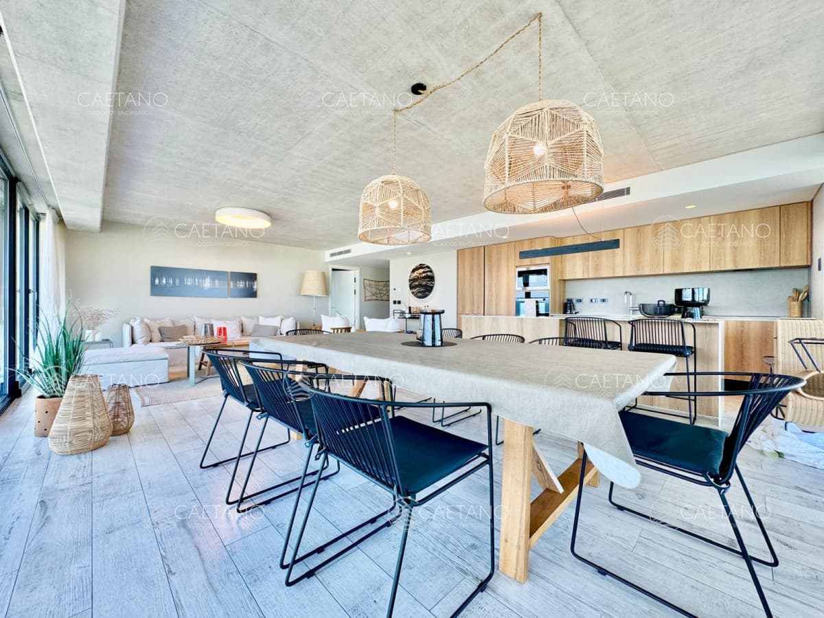 Surfside departamento en alquiler con vista a Playa Brava — foto 3