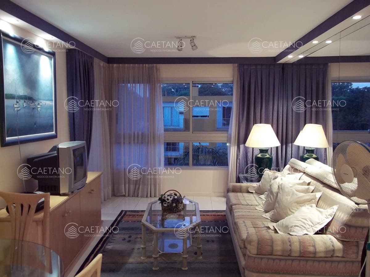 Apartamento en Venta Playa Mansa Punta del Este