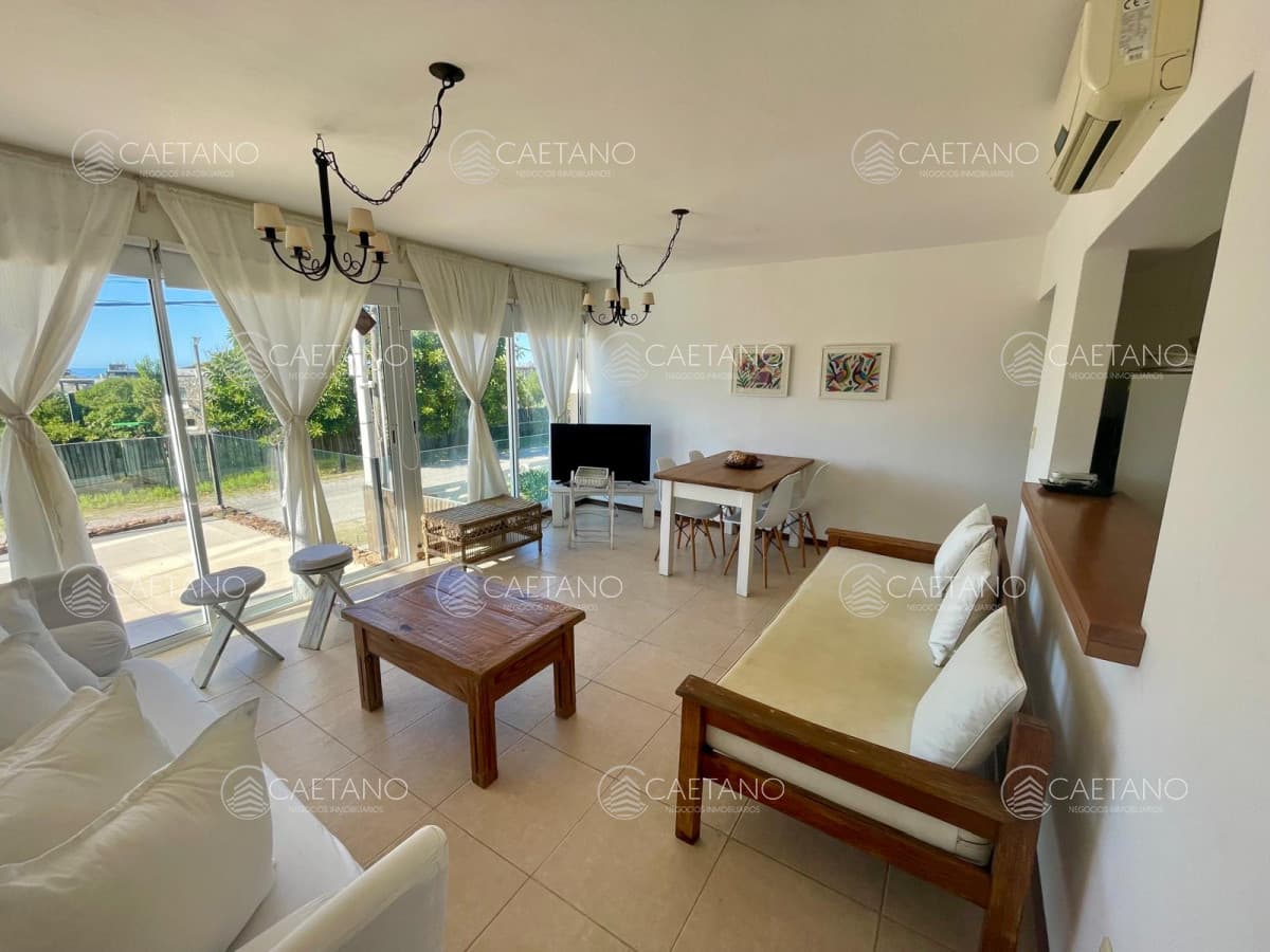 Apartamento en alquiler temporal 3 dormitorios Manantiales — foto 2