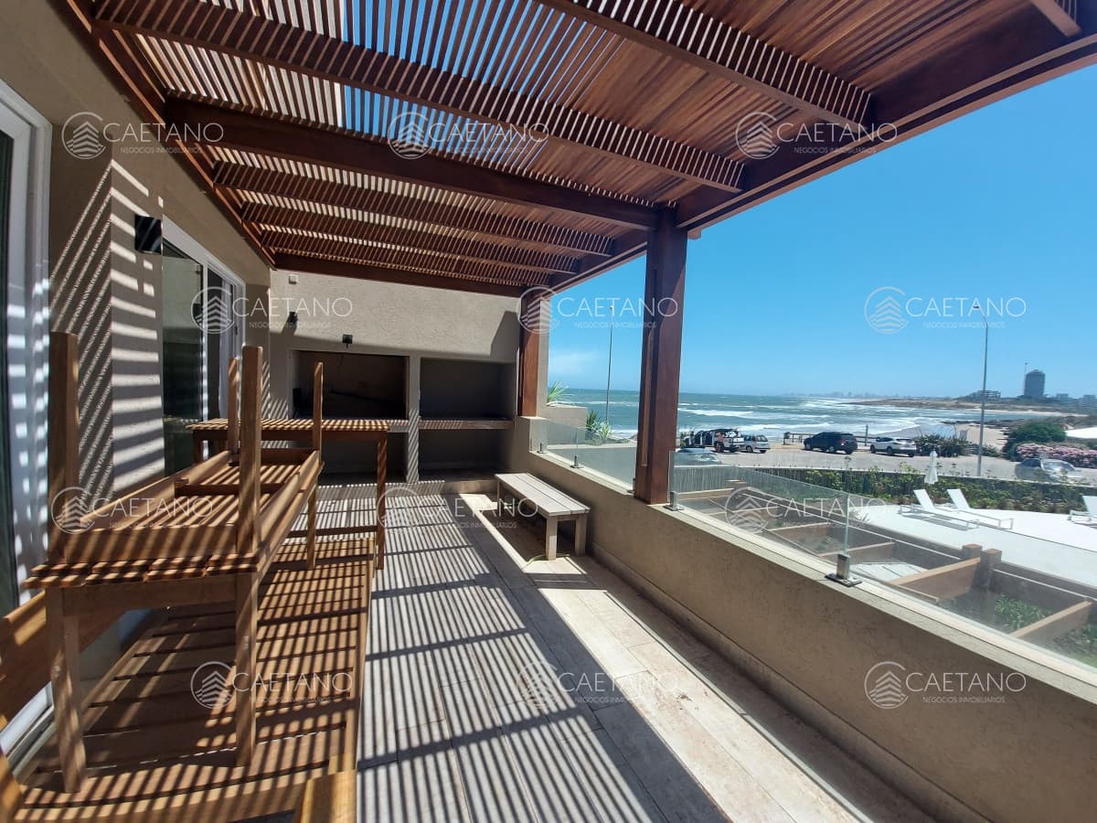 Apartamento a estrenar frente al Mar en la Barra