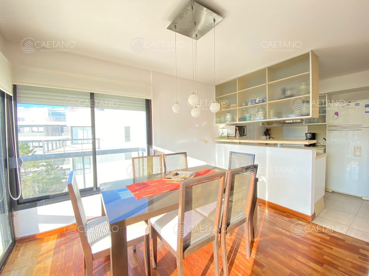 Apartamento en Primera Linea Brava Tres Dormitorios y Parrillero propio — foto 3