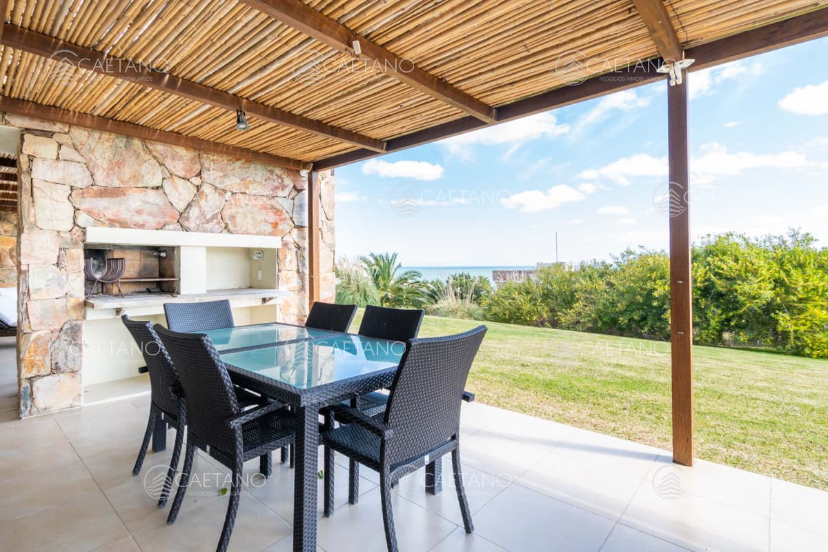 Apartamento esquinero en alquiler temporario de tres suites con parrillero propio — foto 3