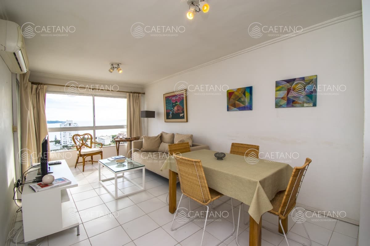 Apartamento en alquiler temporario dos dormitorios con vista a Playa Mansa — foto 2