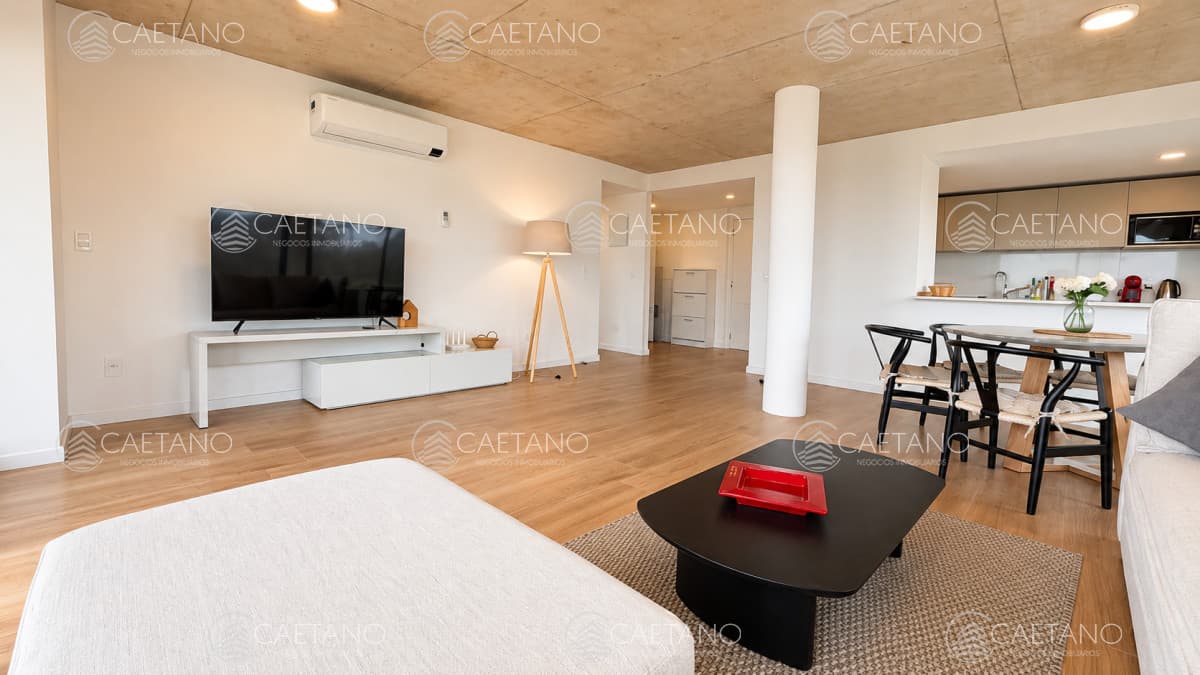 Apartamento En Venta 3 Dormitorios en primera línea de Playa Mansa — foto 2