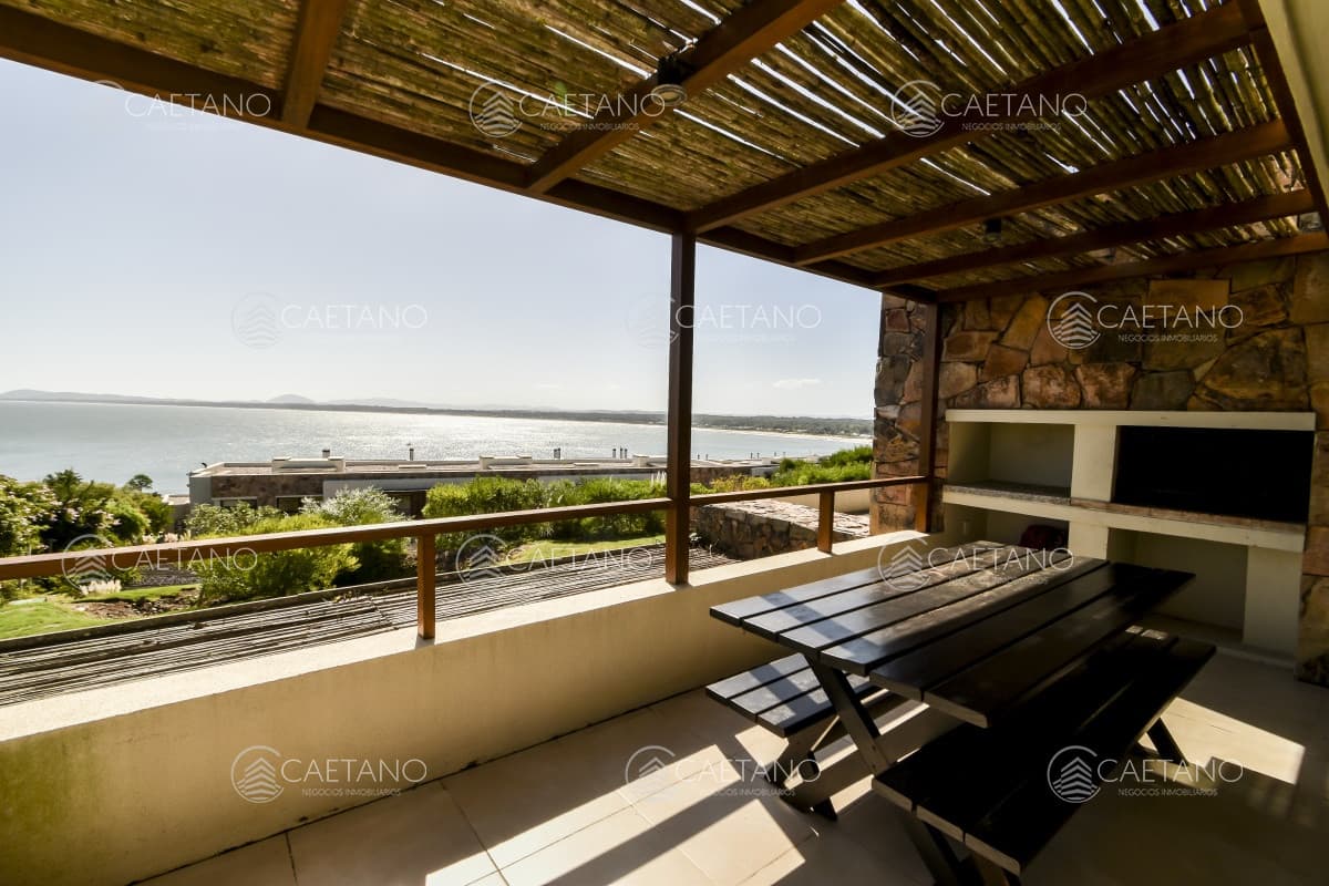 Venta de Apartamento esquinero en Quartier Punta Ballena
