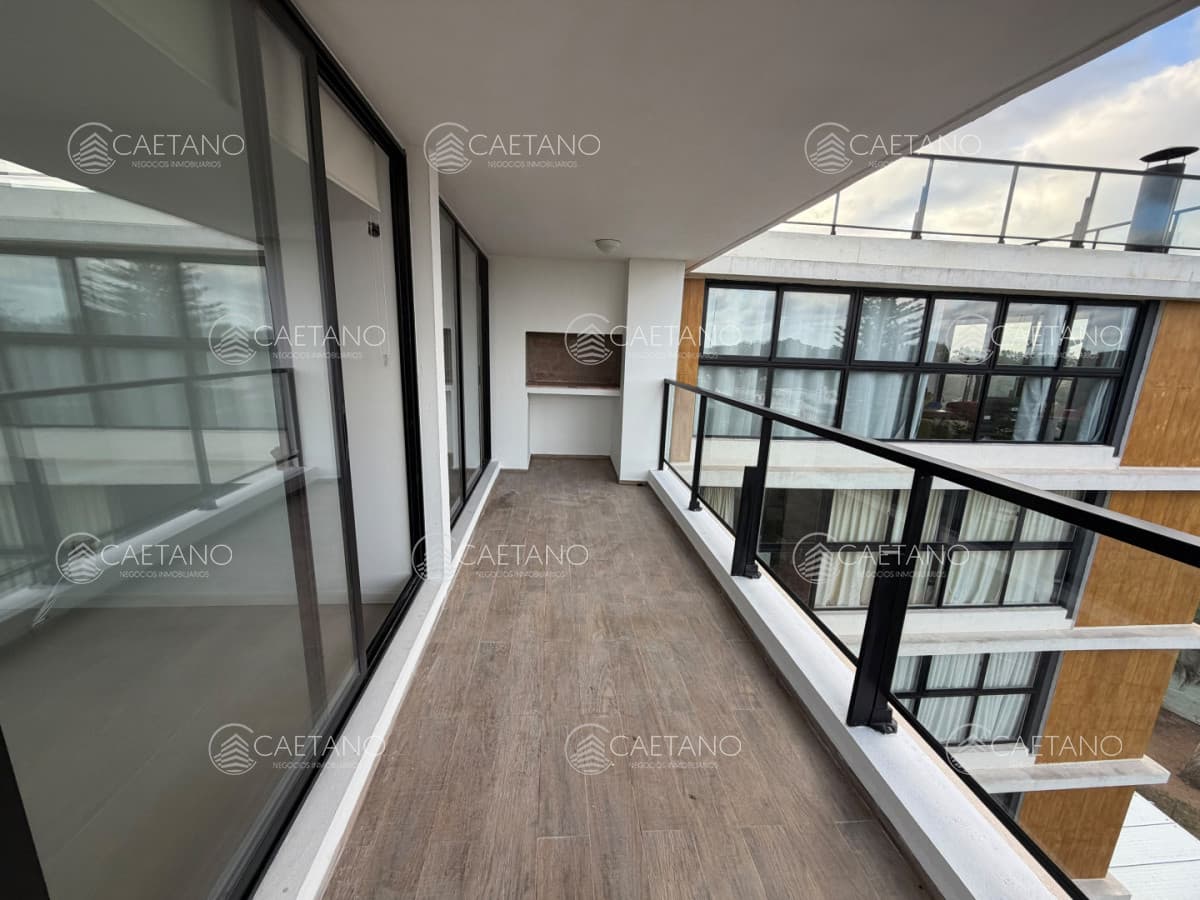 Apartamento con parrillero propio en venta