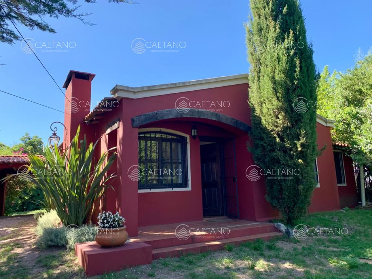 Casa de 3 Dormitorios en Alquiler Anual — foto 2