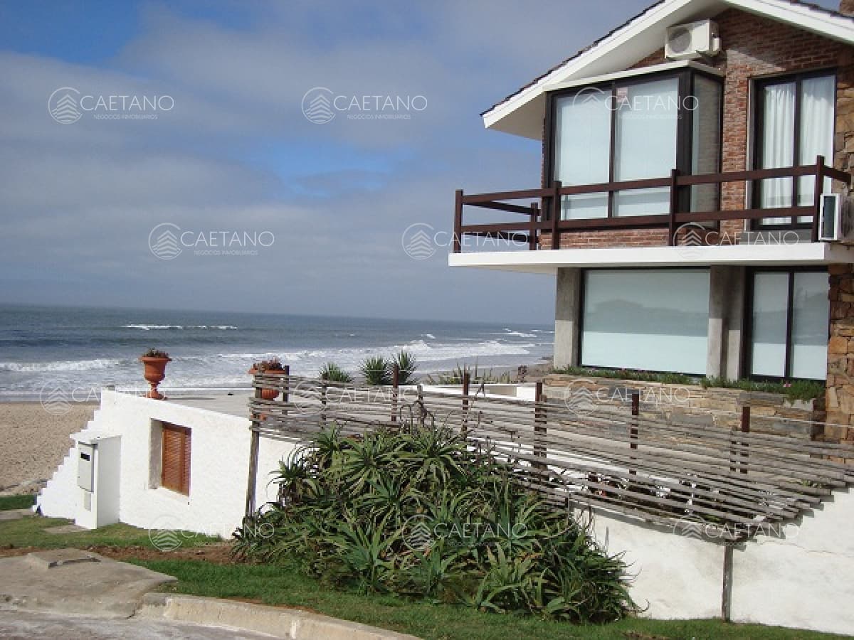 Casa sobre el mar en La Posta del Cangrejo