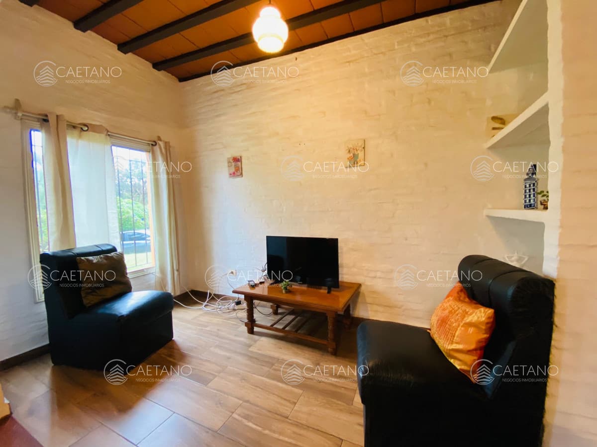 Casa en Venta a una Cuadra del Mar Tres dormitorios — foto 2