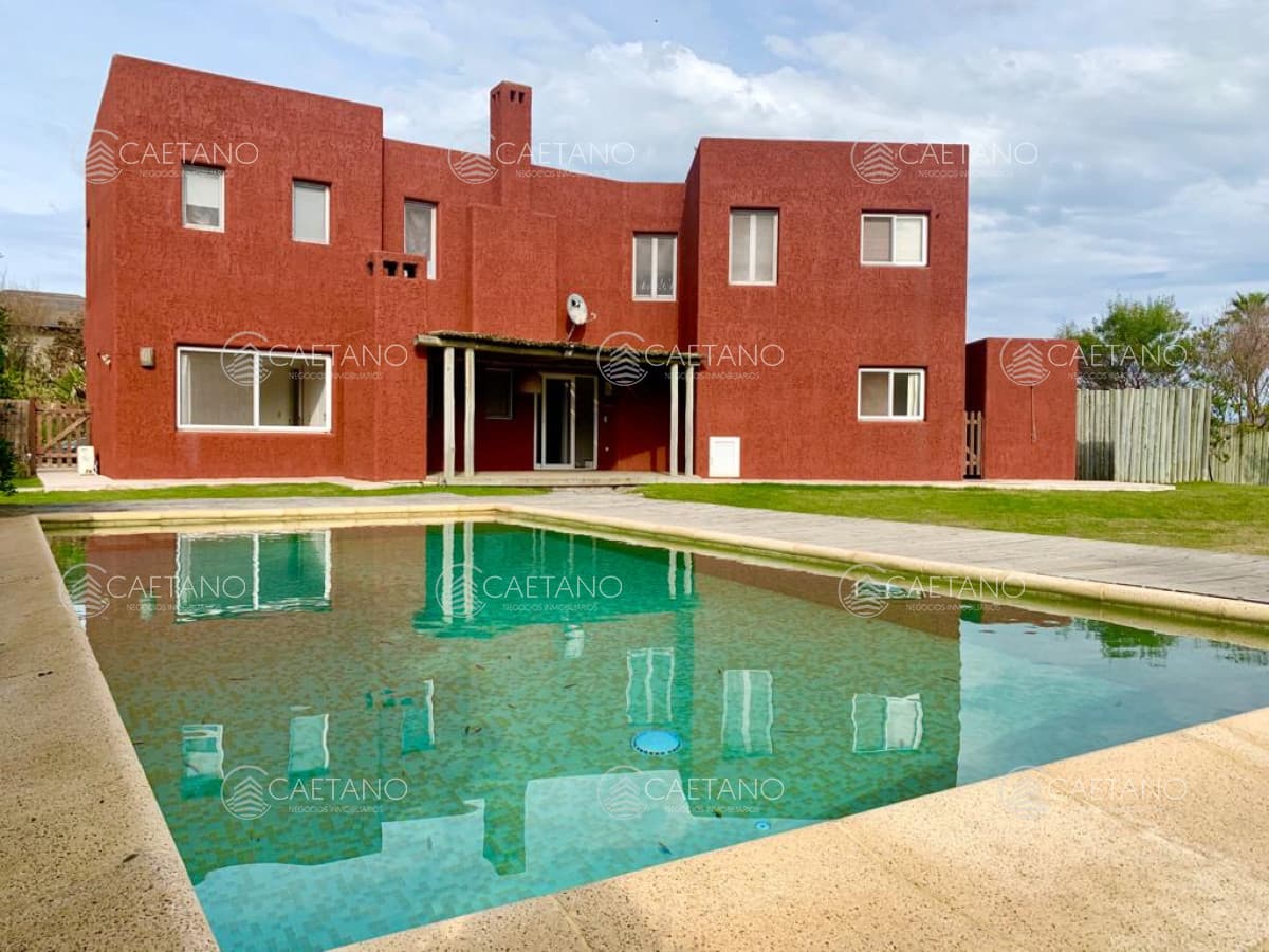 Casa en Venta Punta Piedras Manantiales Punta del Este