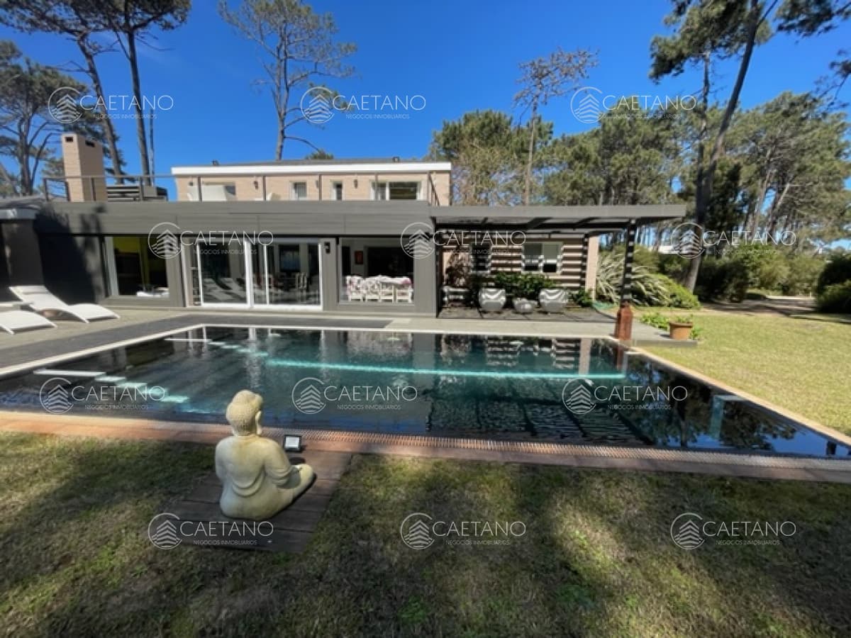 Laguna blanca casa con pisicina climatizada — foto 2