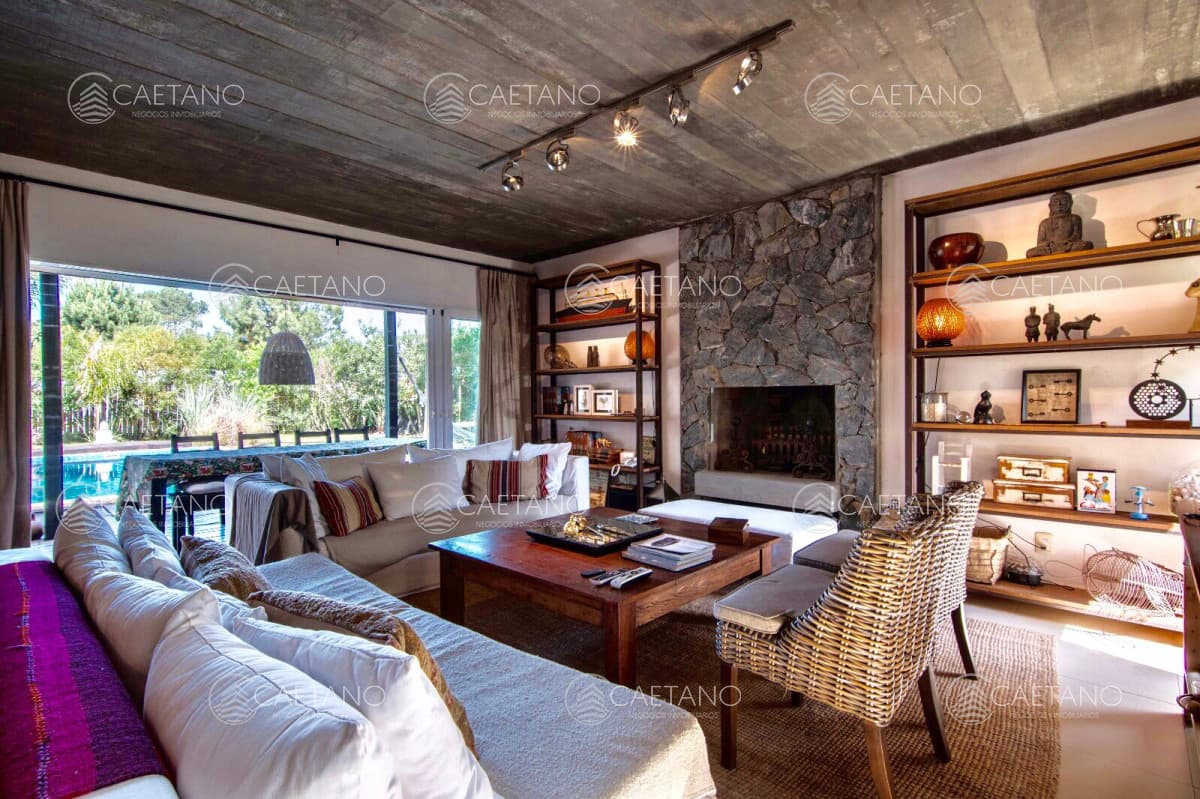 Casa en Barrio Privado Punta del Este en Venta Tres Dormitorios La Residence — foto 2