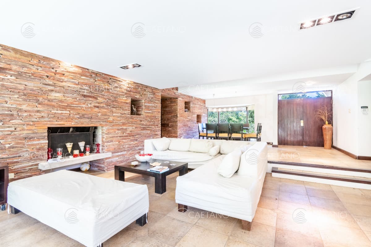 Buena casa en San Rafael de Cuatro Dormitorios con Pisicina — foto 2