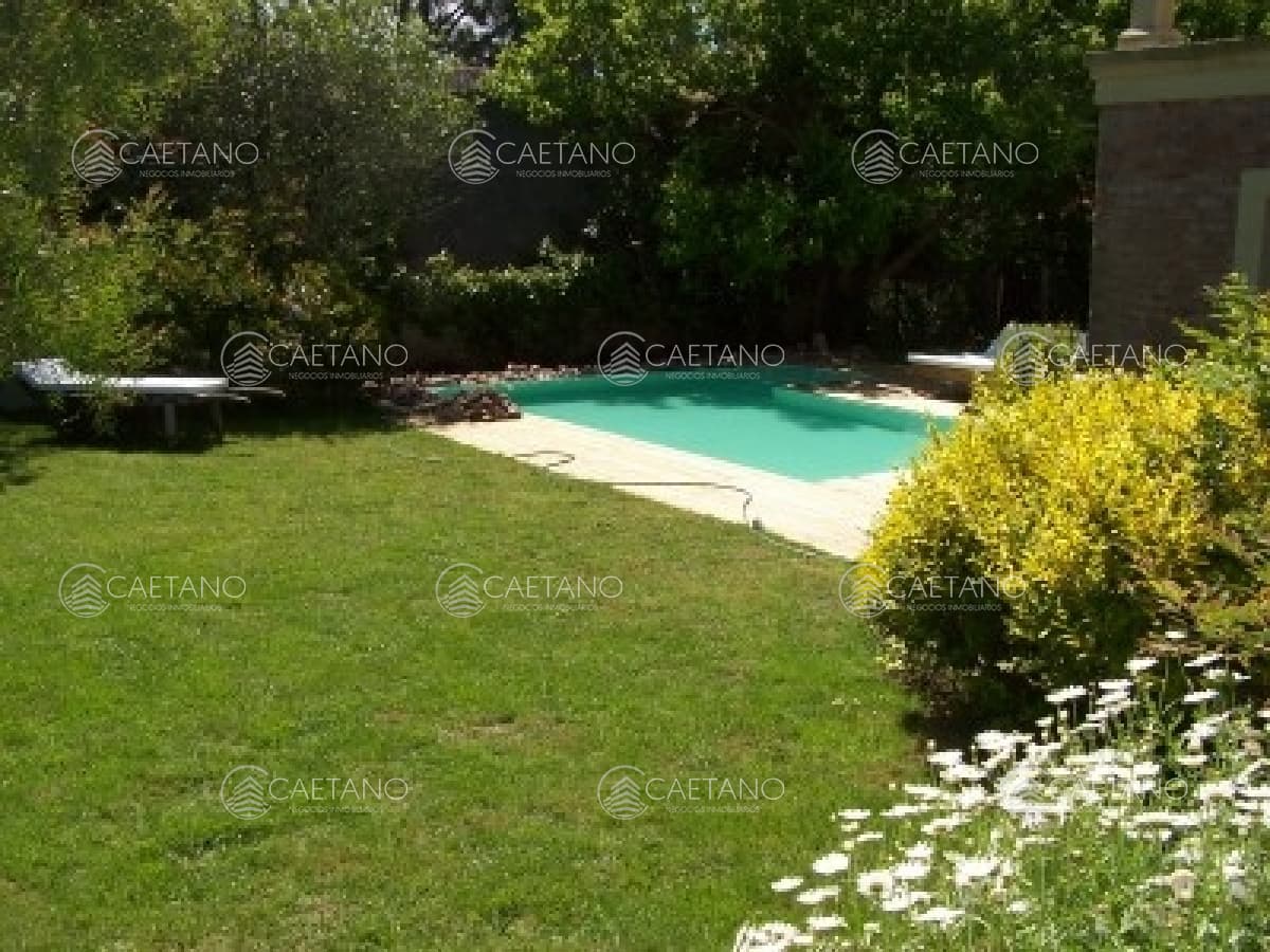 Casa de cuatro dormitorios con piscina en La Barra — foto 2