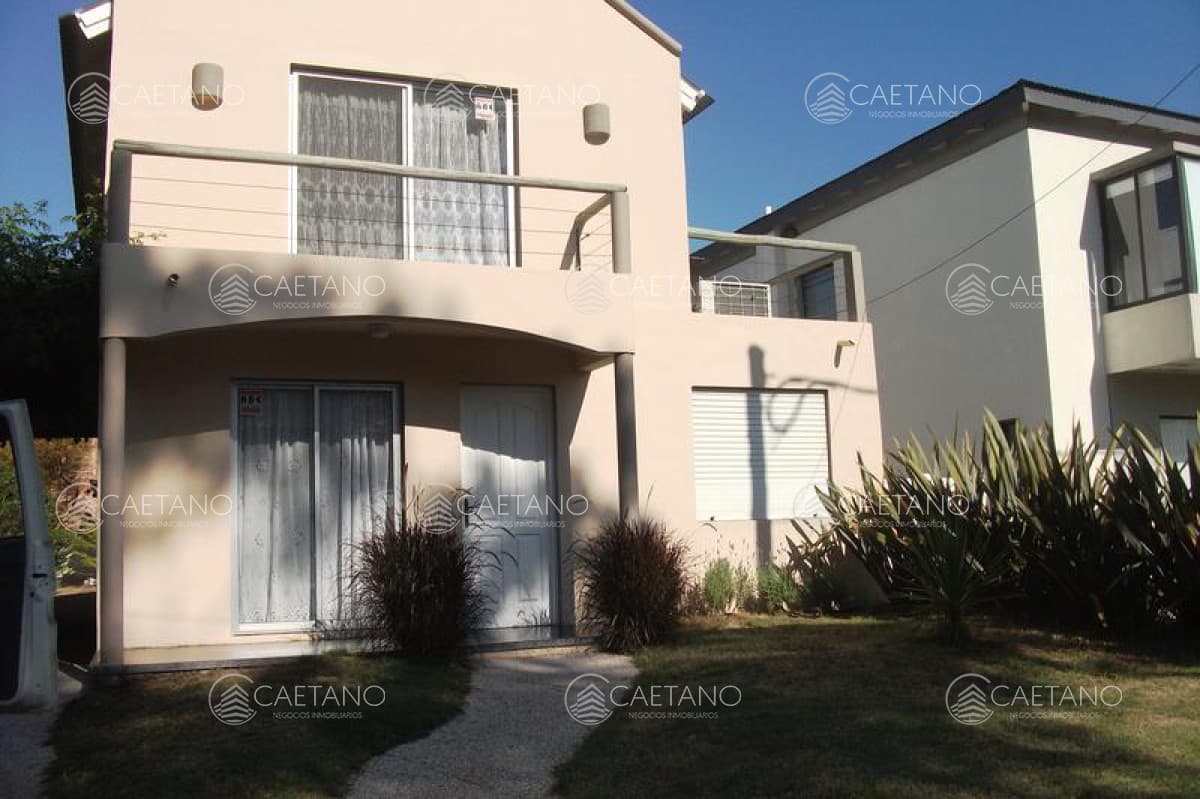 Casa en Alquiler La Barra Punta del Este