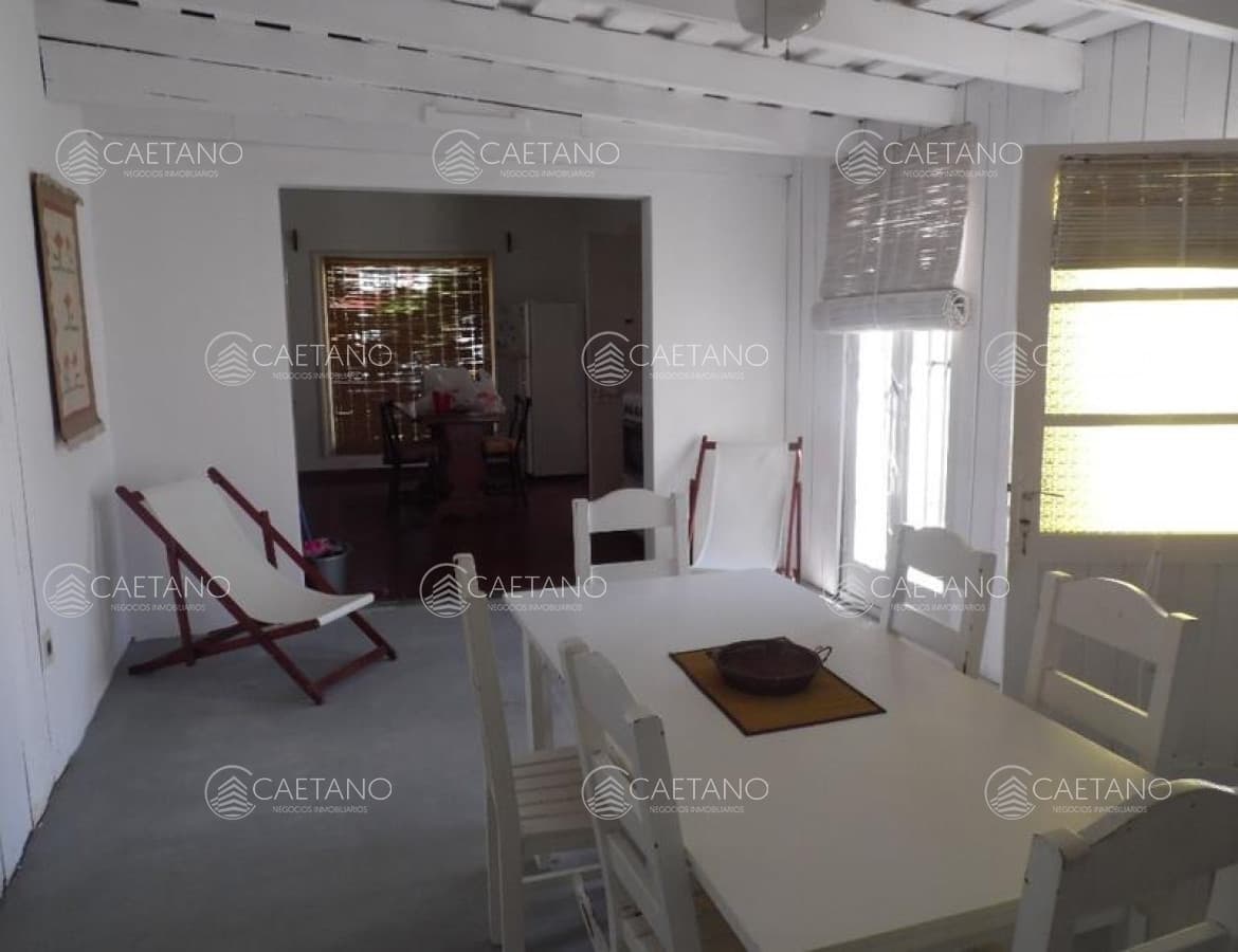 Casa de Cuatro Dormitorios en Manantiales — foto 3