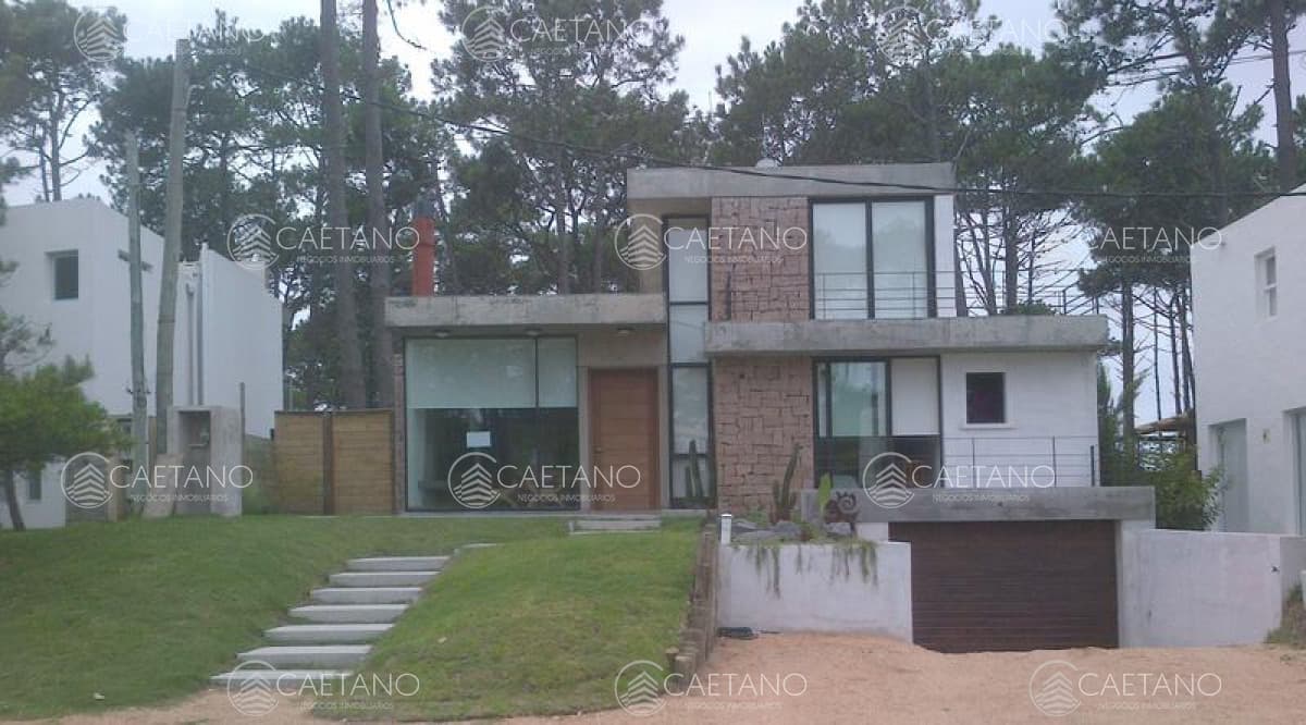 Casa en alquiler Montoya 3 dormitorios — foto 2