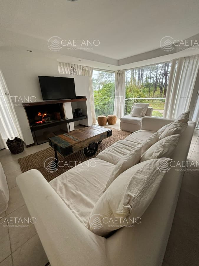 Casa en Montoya 4 dormitorios con piscina a pocas cuadras del mar — foto 3
