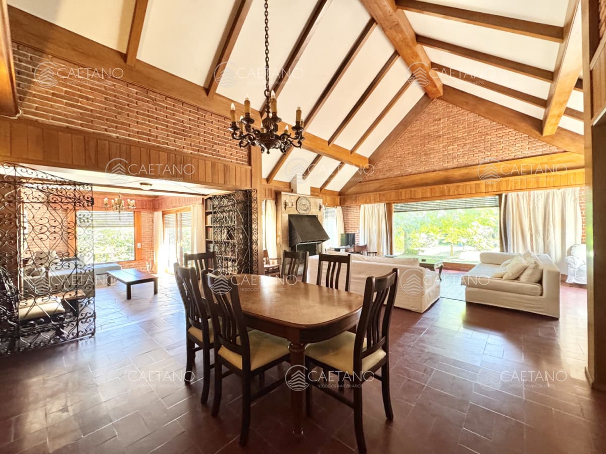 Casa en venta  de 5 dormitorios en San Rafael — foto 3