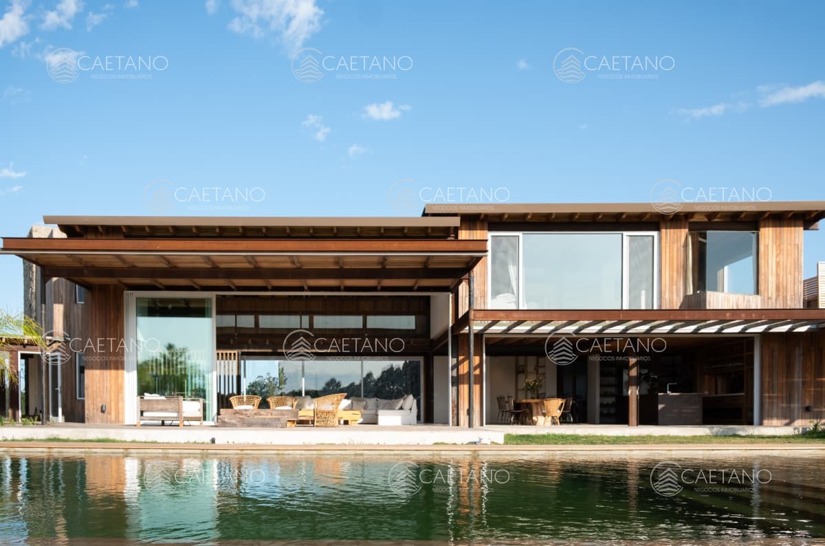 Casa en alquiler en Manantiales — foto 2