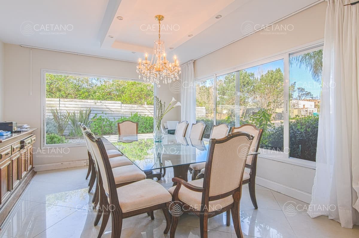 Casa en Alquiler La Arbolada Punta del Este Cinco Dormitorios — foto 3