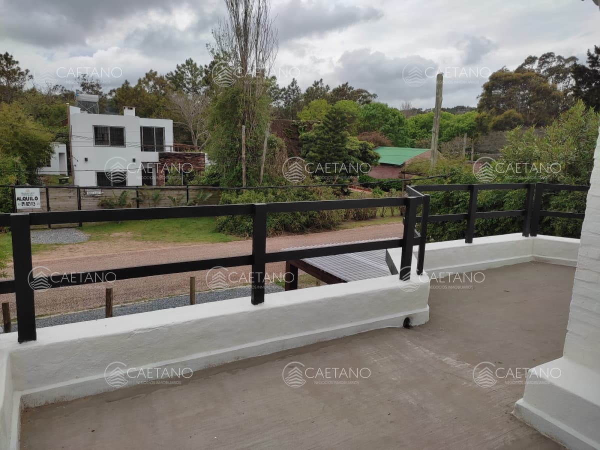 Casa a tres cuadras del centro de La Barra — foto 2