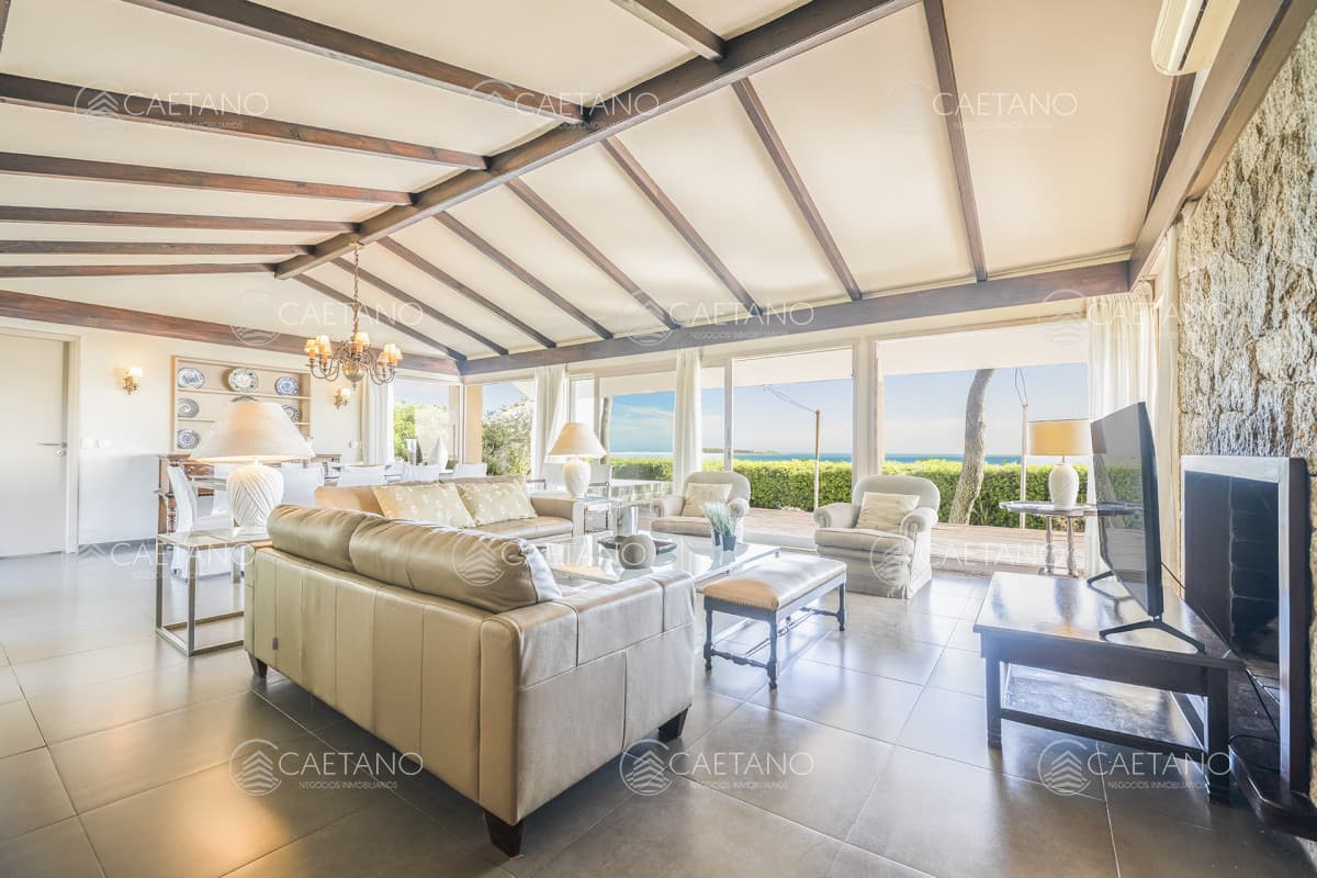 Casa en Alquiler Frente al Mar Punta del Este cuatro Dormitorios — foto 3