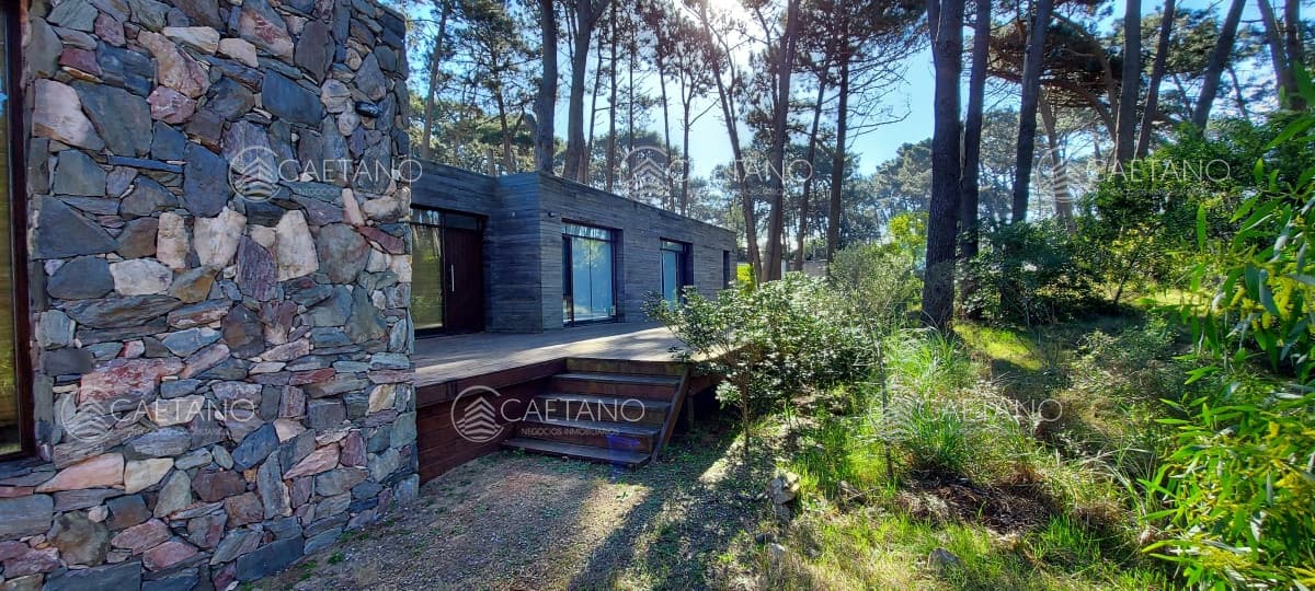 Moderna casa en venta a estrenar en Montoya