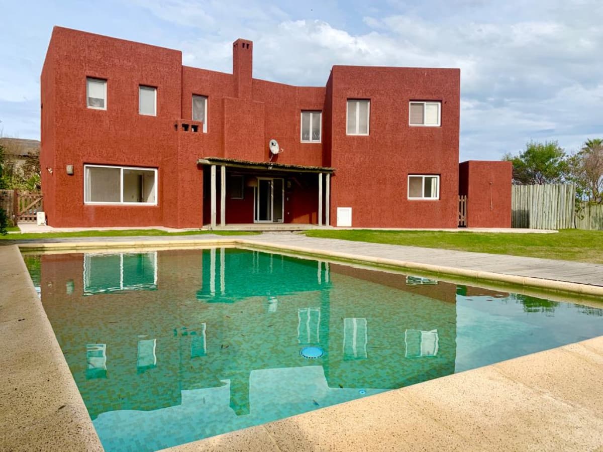 Casa en Venta Punta Piedras Manantiales Punta del Este