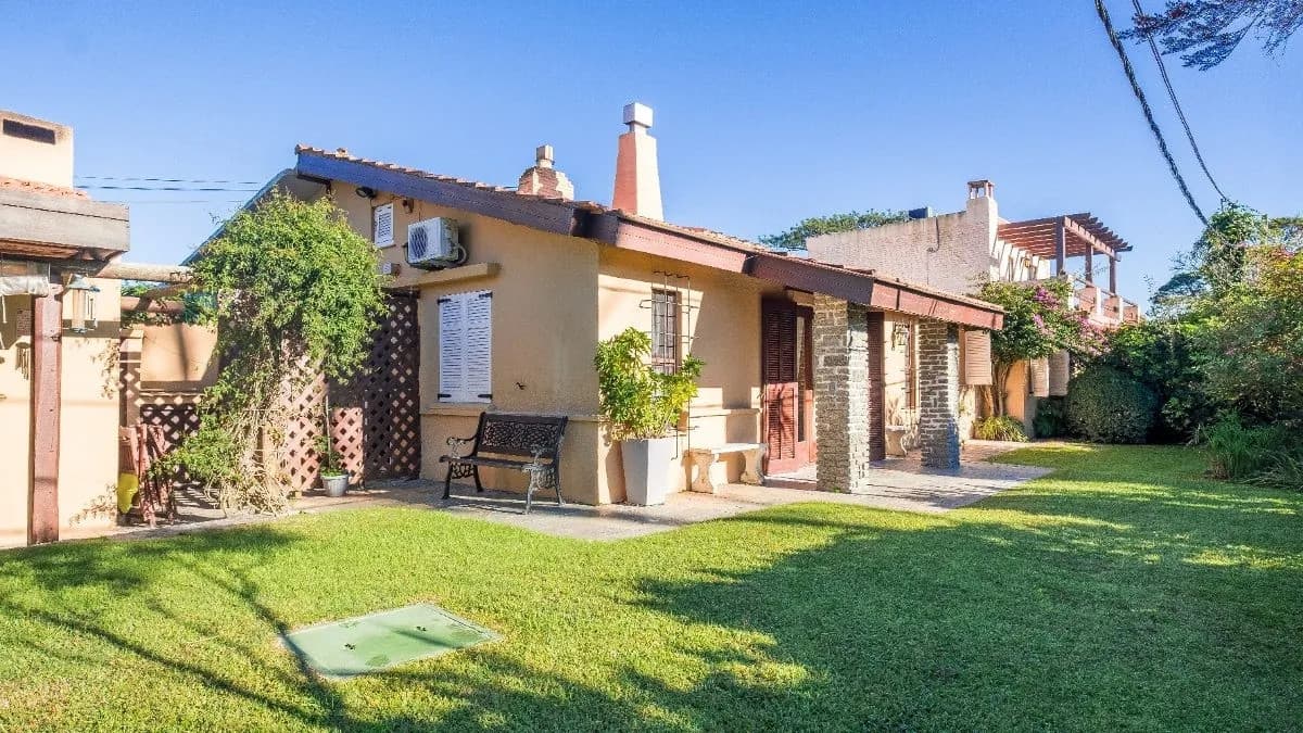 Casa de tres dormitorios en venta, Punta del Este