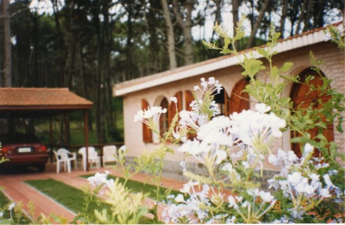 Casa en La Juanita de tres dormitorios en Venta