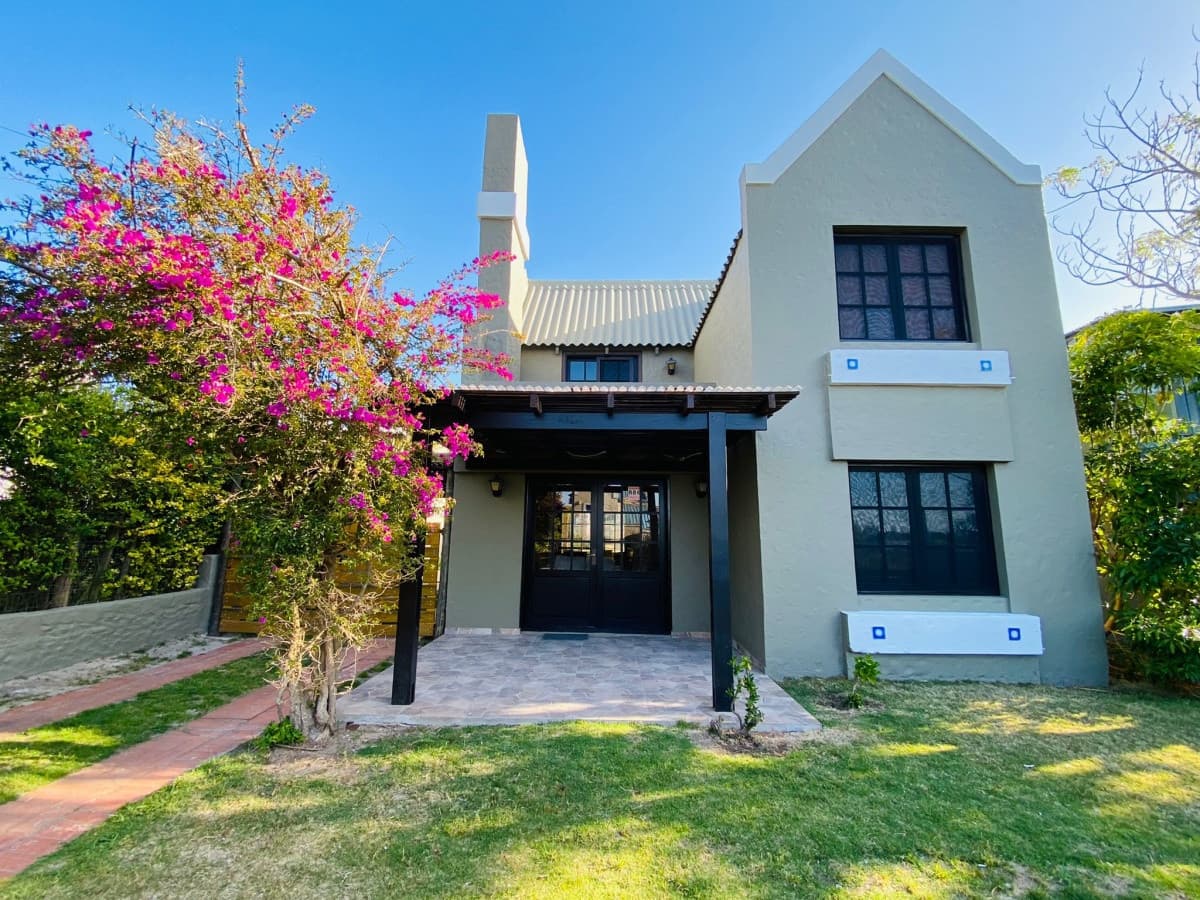 Muy linda casa en el corazón de La Barra