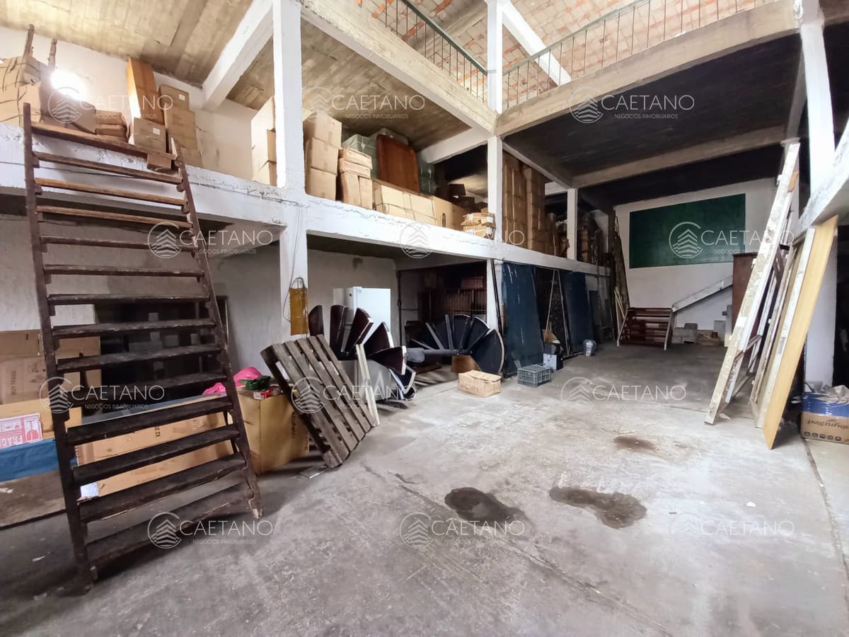 Venta depósito en Maldonado