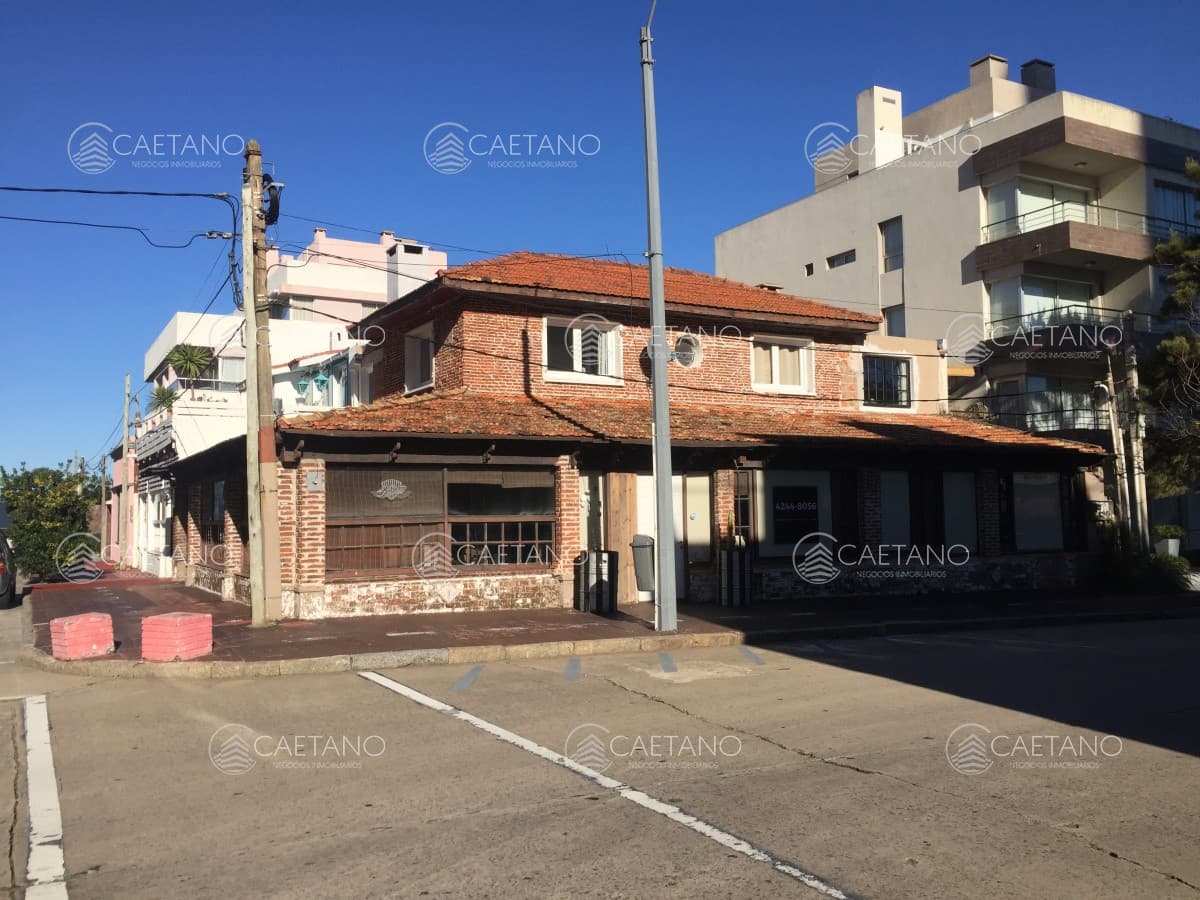 Local en Venta en la Península de Punta del Este