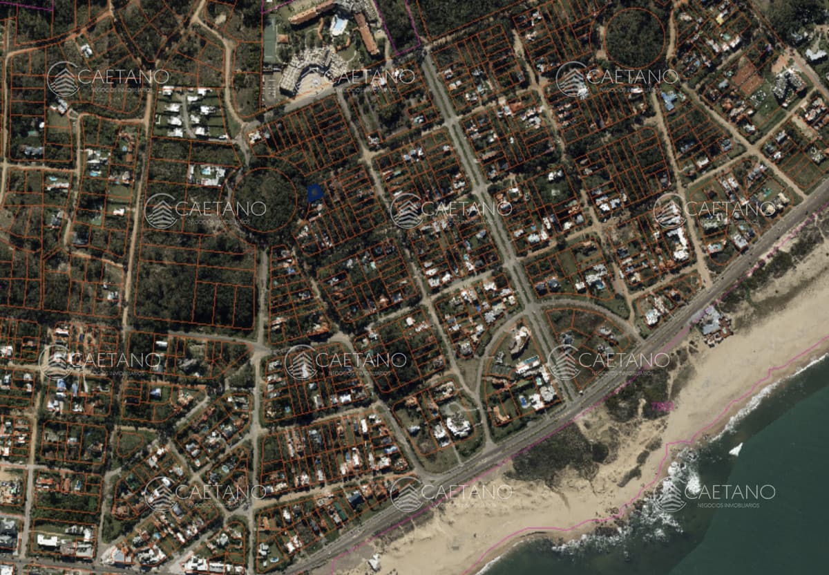 Terreno en venta en Montoya próximo al mar