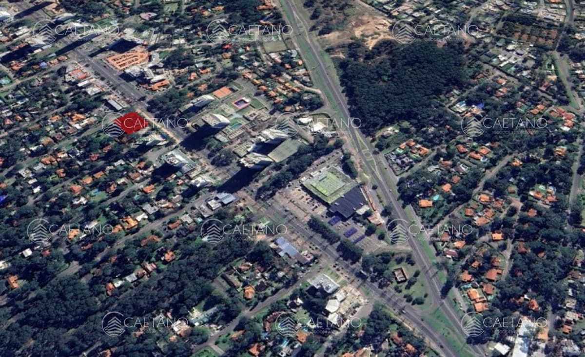 Terreno de gran metraje en venta en Roosevelt apto para Edificio, Punta del Este.