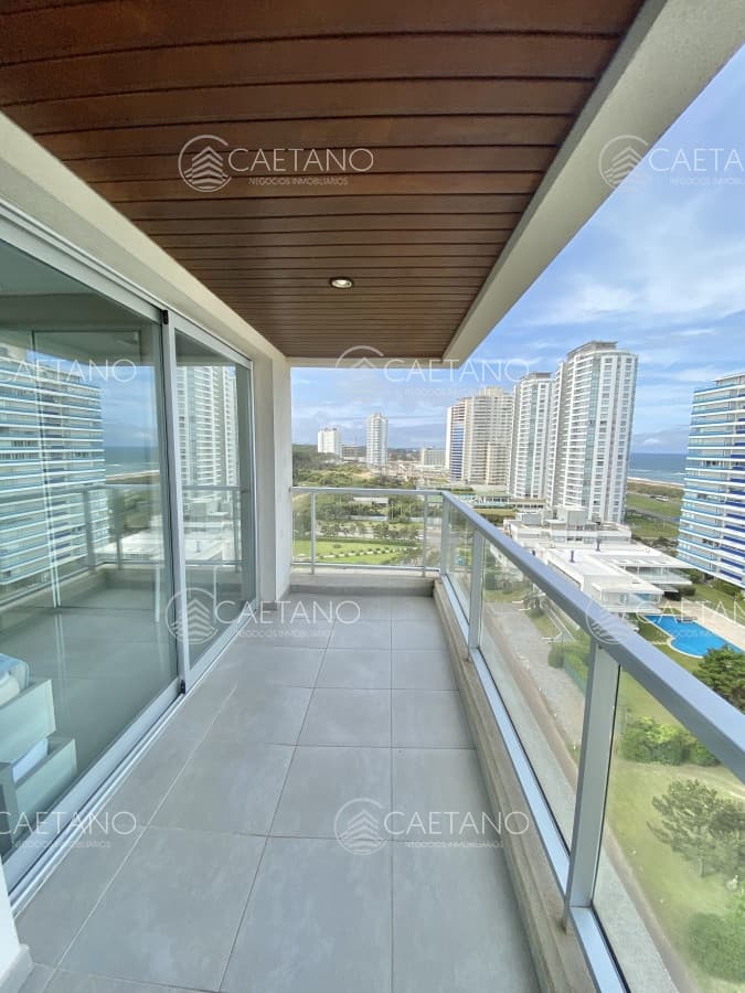 VENTA DE APARTAMENTO DE 2 DORMITORIOS EN EDIFICIO VISTA BRAVA PUNTA DEL ESTE — foto 3