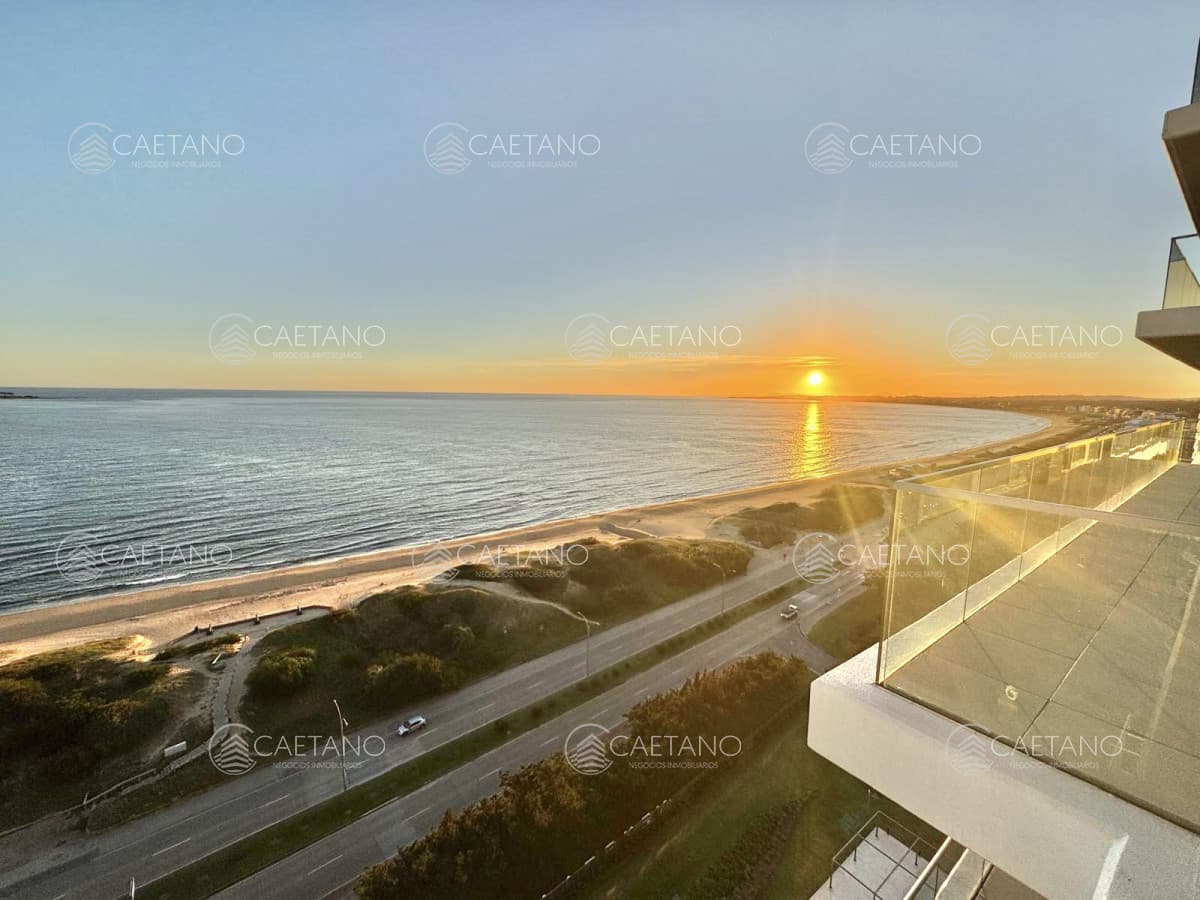 VENTA APARTAMENTO 3 DORMITORIOS EDIFICIO VENETIAN — foto 2