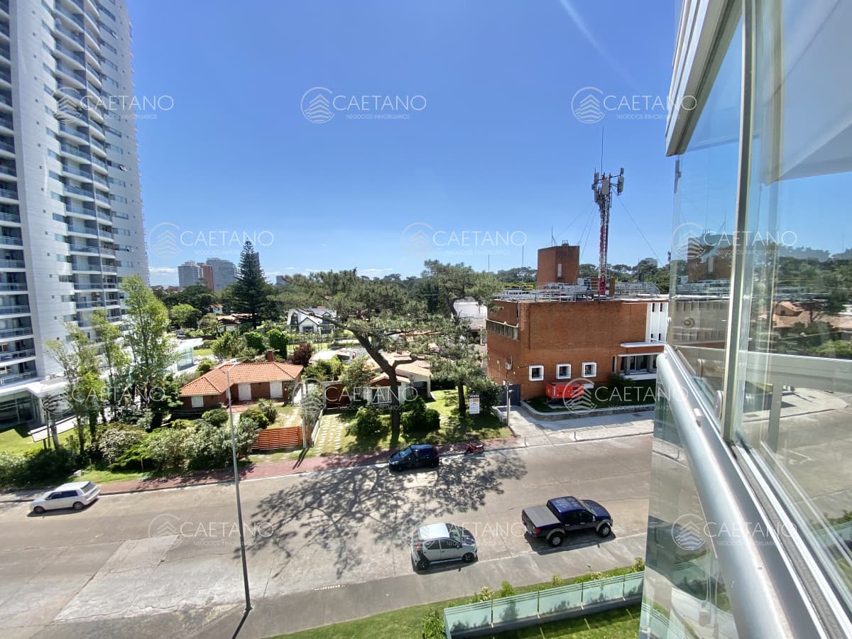 Apartamento en alquiler temporal 2 Dormitorios 2 Baños en Miami Boulevard II — foto 2