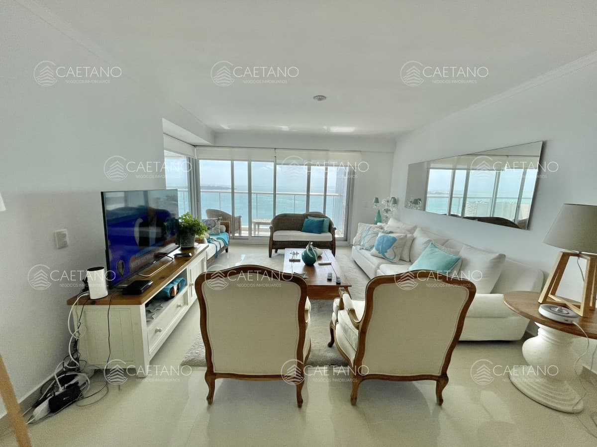 DUPLEX EN ALQUILER EN MANSA CON TODOS LOS SERVICIOS A PASOS DEL MAR — foto 3